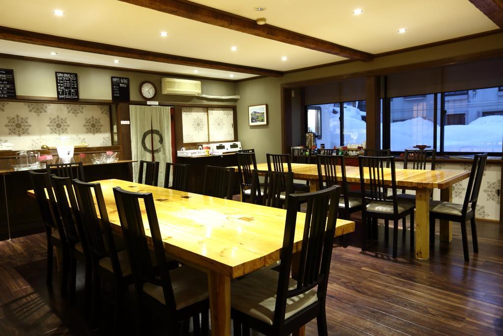 Snowlines Lodge Hakuba Eksteriør bilde
